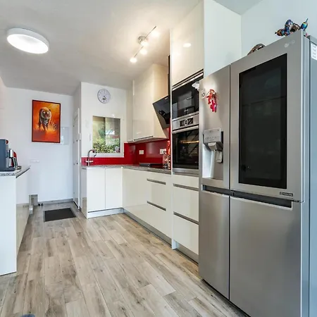 Modern By In Calahonda בית נופש