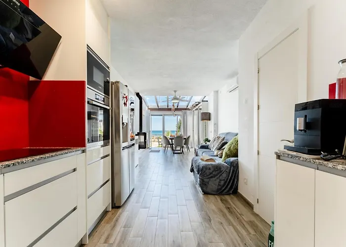 Modern By In Calahonda